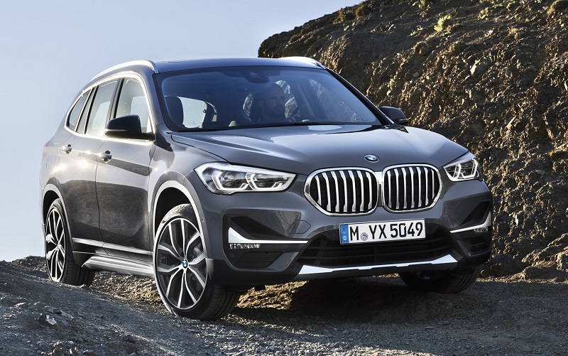 ب ام و  BMW X1