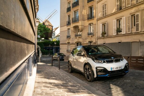 بی ام و آی۳ (BMW i3)