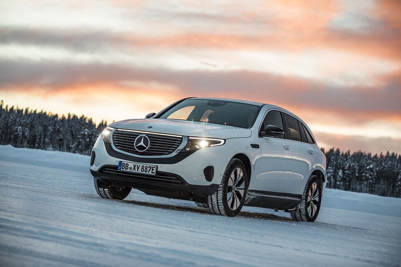 مرسدس-بنز  (2021 Mercedes-Benz EQC)