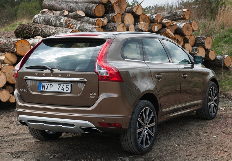 نمای عقب ولوو XC60