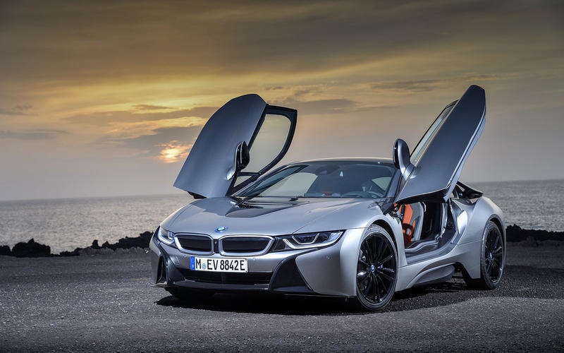 بی ام و آی۸ (BMW i8)