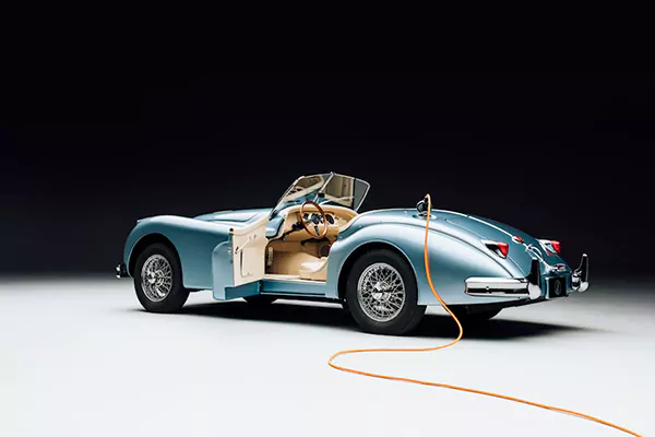 جگوار XK140 برقی بکهام