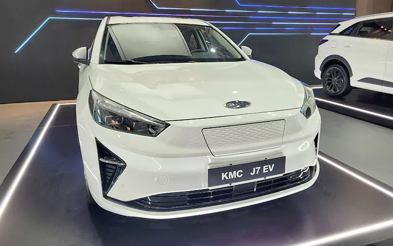 کی ام سی J7 EV